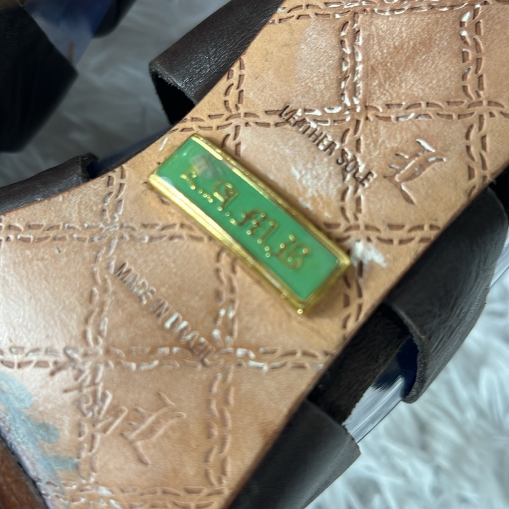 LAMB HEELS - Picture 10 of 12